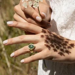 Moonstone Bagues|Bague ajustable Hélena Aventurine en laiton doré