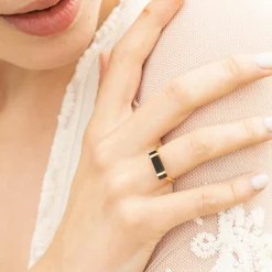 Moonstone Bagues|Bague Eléonore Onyx en laiton doré