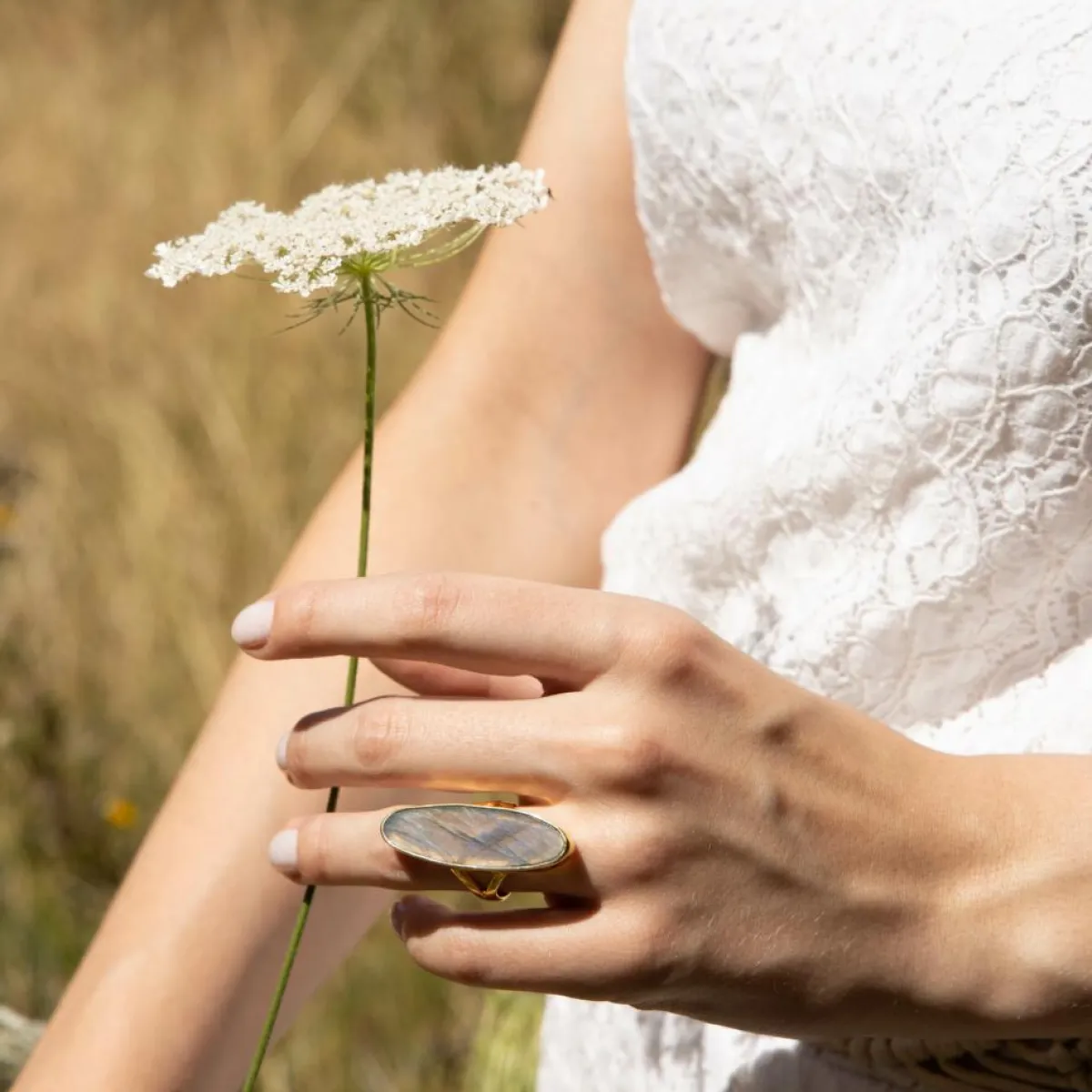 Moonstone Bagues|Bague Olivia Labradorite en laiton doré