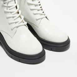 Stuart Weitzman Bottines|Boots en Cuir Nisha blanches - Talon 7,5 cm