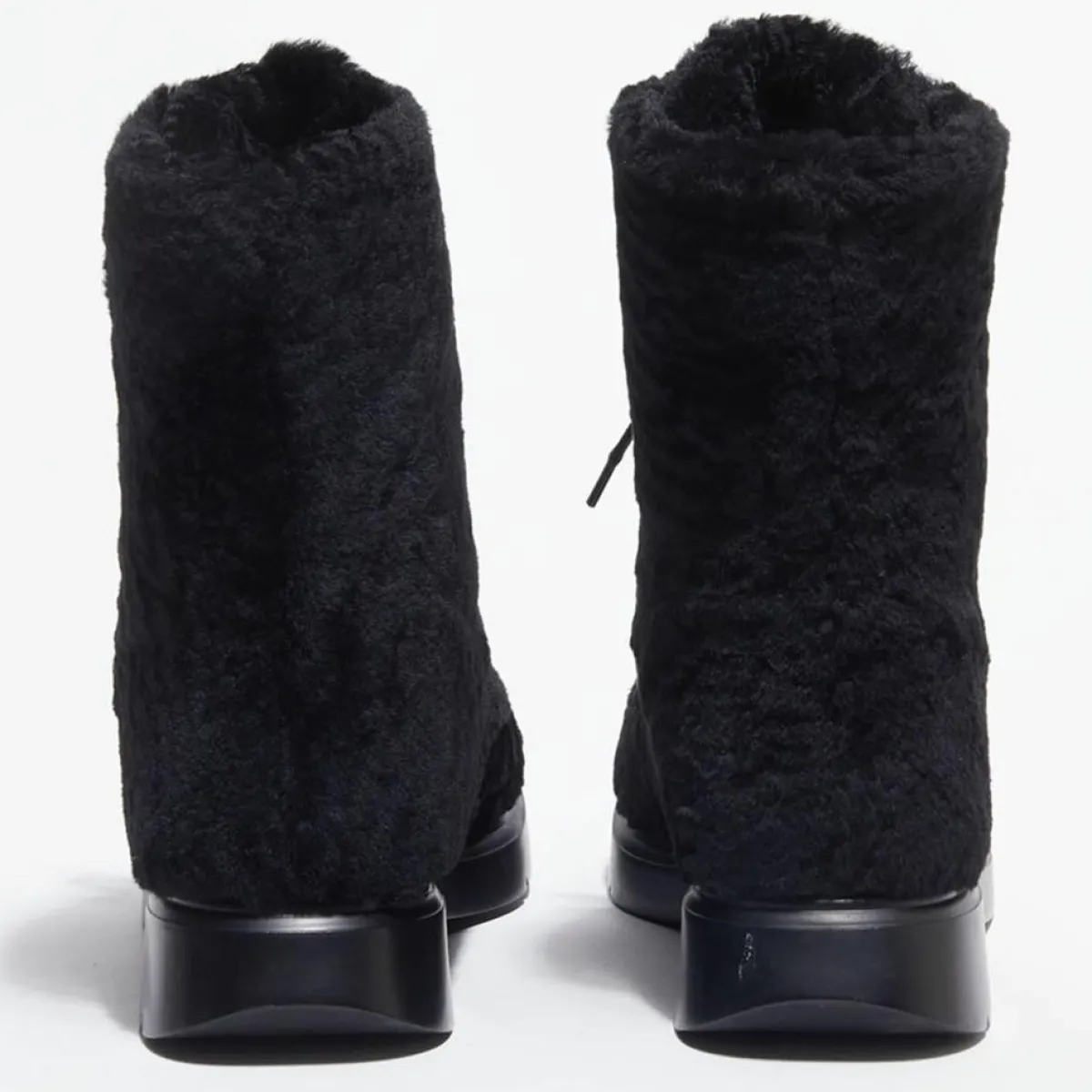 Stuart Weitzman Bottines|Boots en Peau de Mouton McKenzee Chill noires
