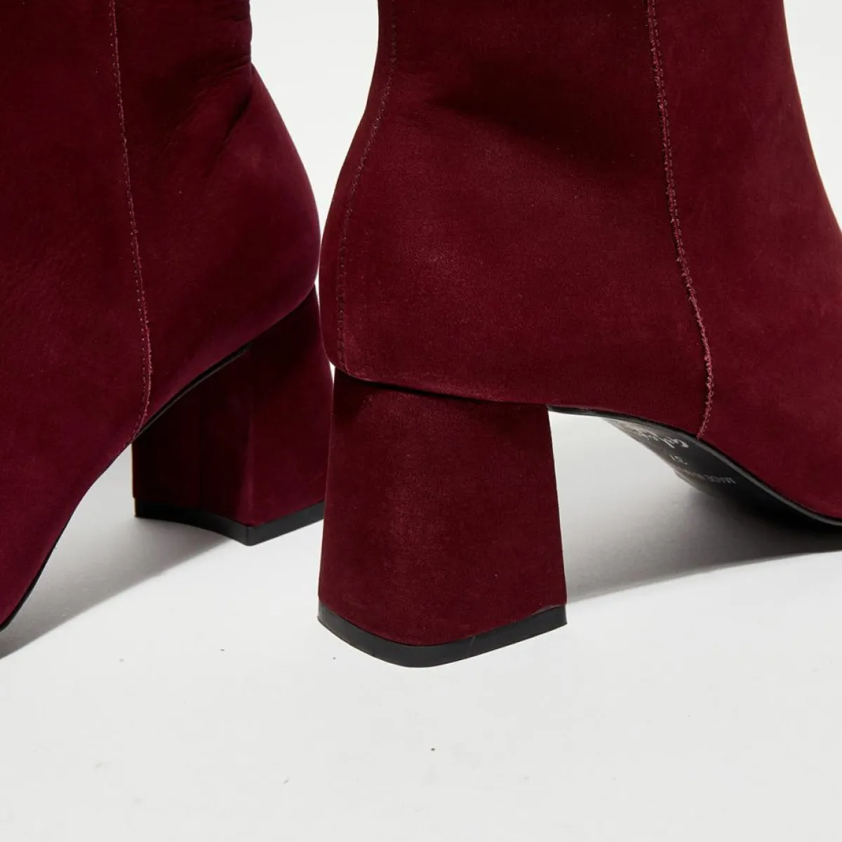 Galeries Lafayette Bottines|Bottines revers col rouge bordeaux