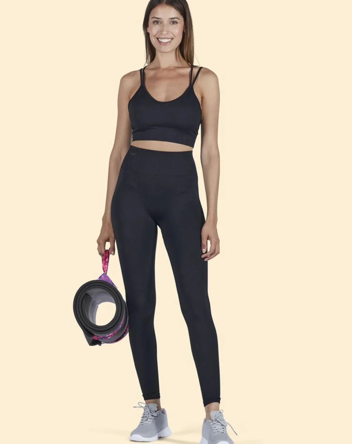 Onamaste Lingerie, Nuit|Brassière de sport Maintien léger noire