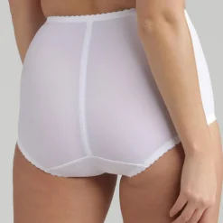 Playtex Lingerie, Nuit|Culotte taille haute Incroyable c'est une Gaine blanche