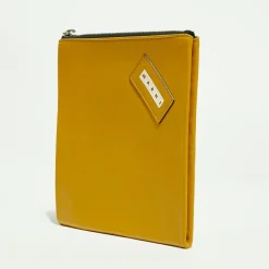 Marni Pochettes|Pochette en Cuir à main mousqueton moutarde - 18x19 cm