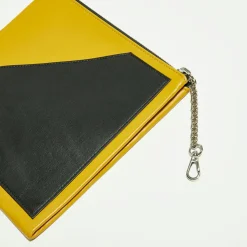 Marni Pochettes|Pochette en Cuir à main mousqueton moutarde - 18x19 cm