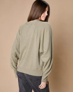 Oscar et Louise Pulls|Pull 100% Cachemire 4 fils Romy col V profond kaki clair