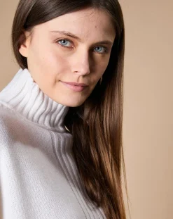 Oscar et Louise Pulls|Pull en Laine & Cachemire Ambre col montant 4 côtes écru