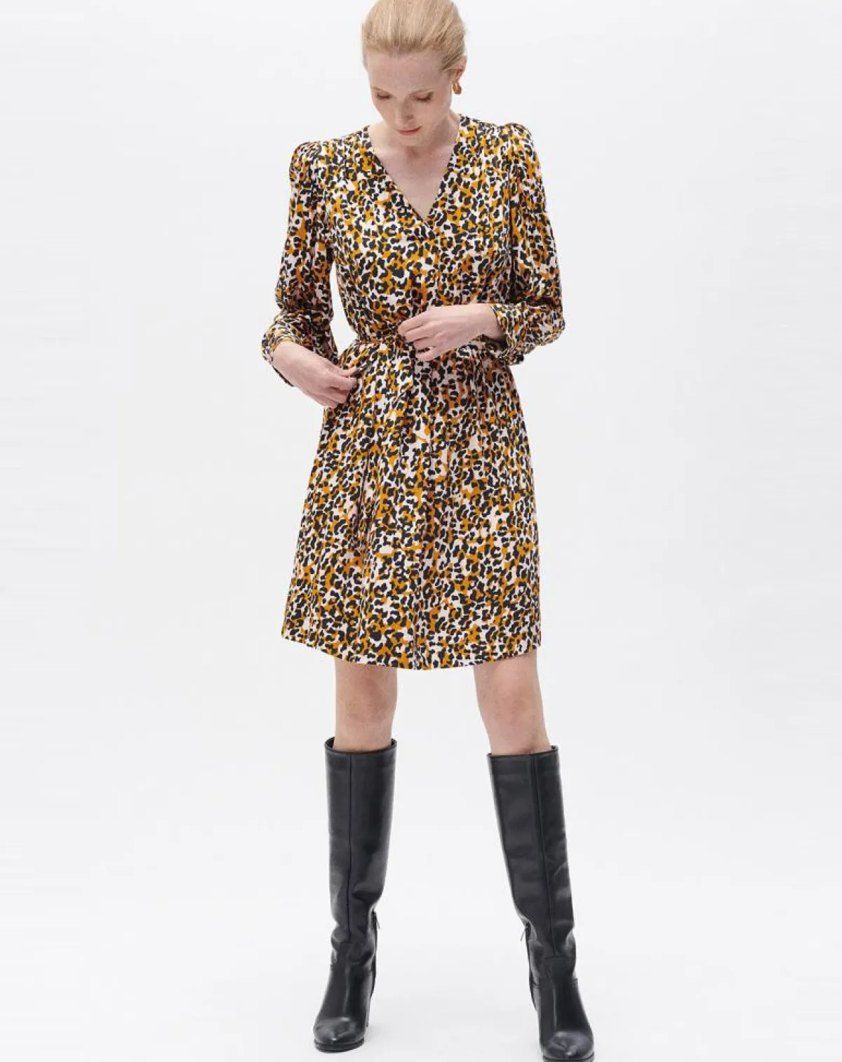 Caroll Robes|Robe Alice cognac